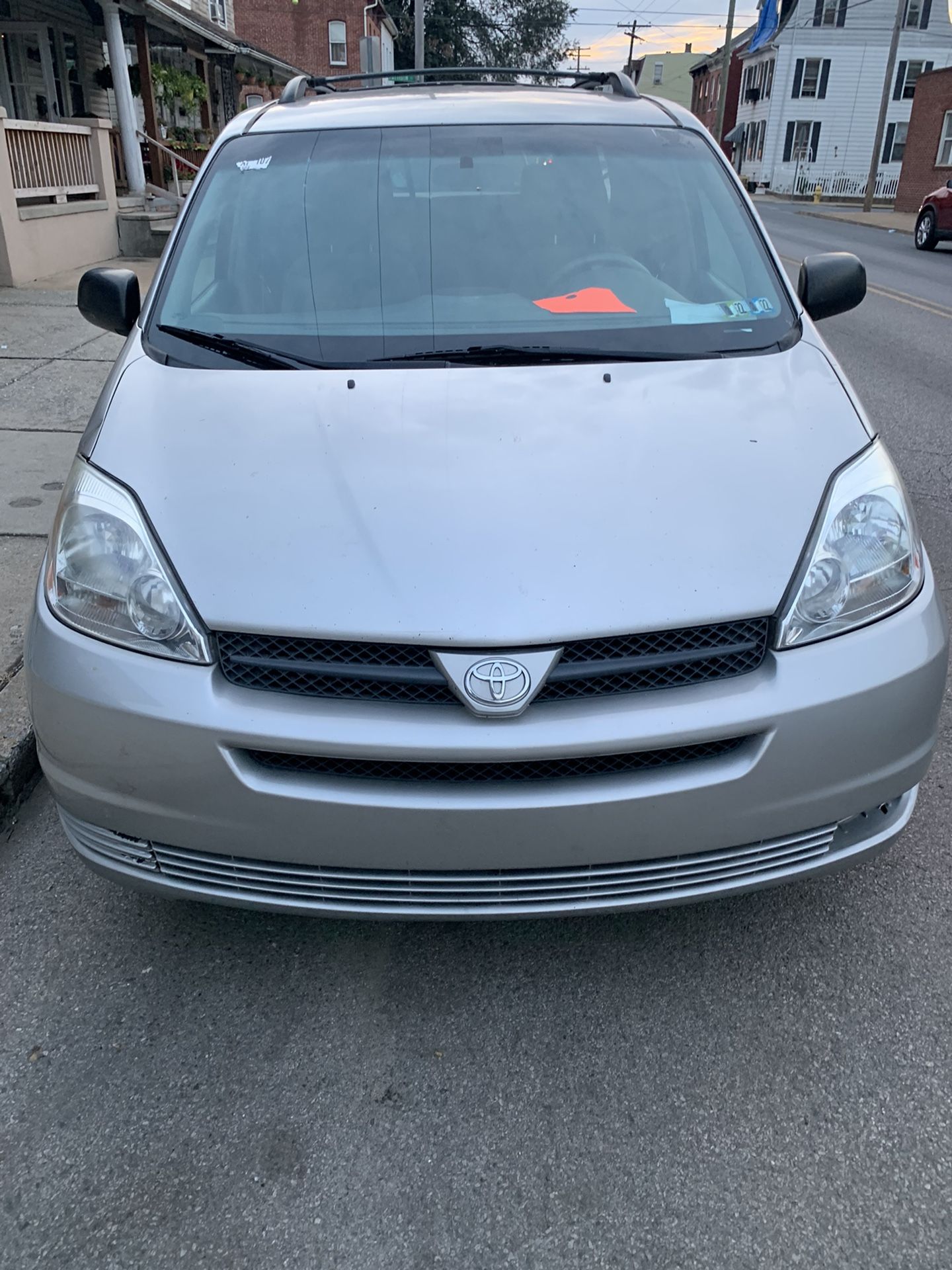 2004 Toyota Sienna
