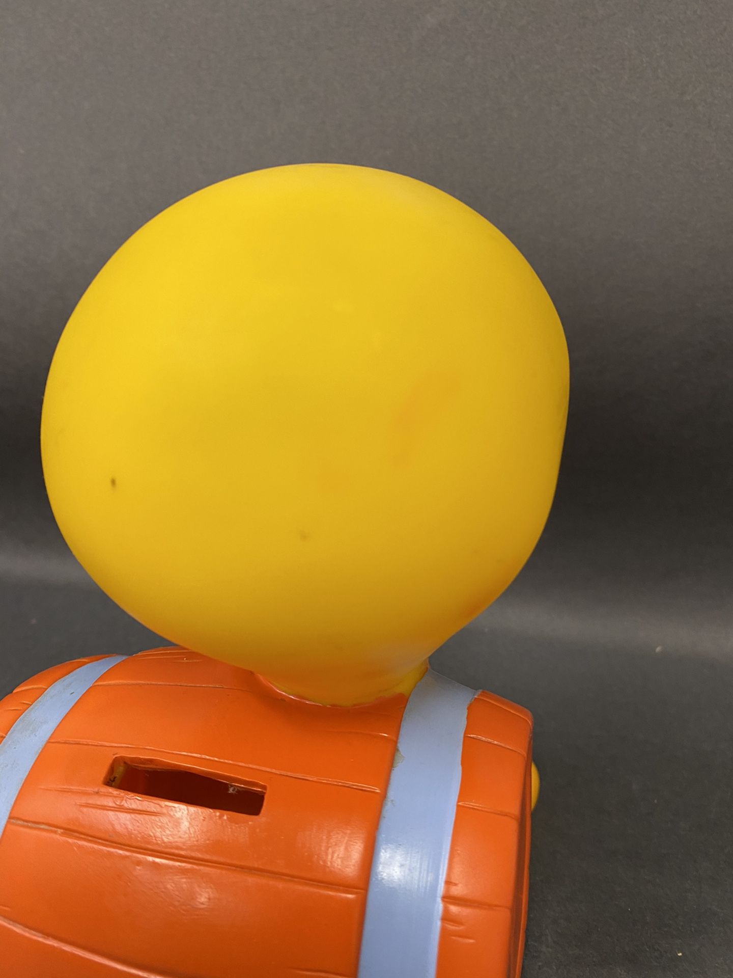 Vintage 1997 Warner Brothers WB Tweety Bird PVC Bank