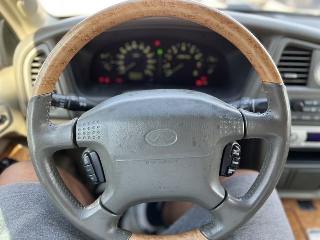 2001 INFINITI QX