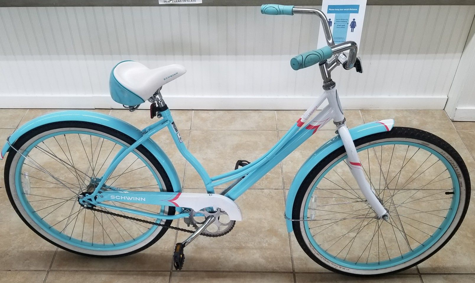 schwinn women's 26 legacy cruiser
