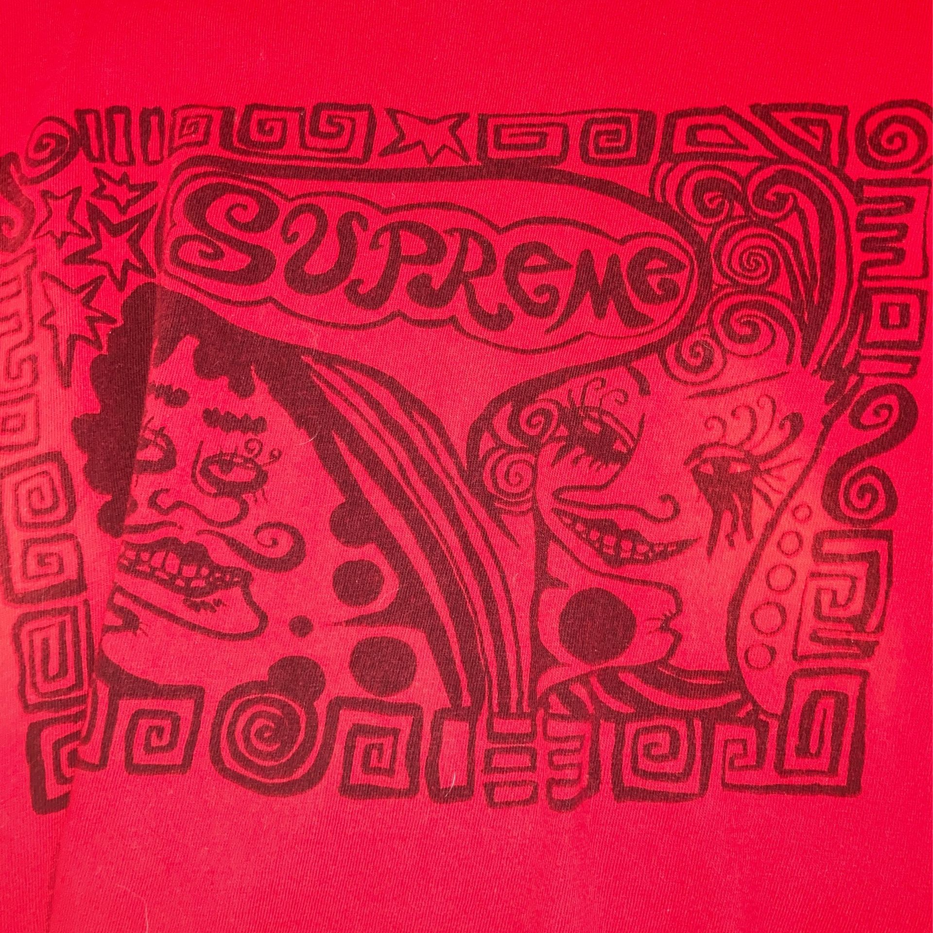 Faces supreme Tee Runs Pretty Big Super Clean