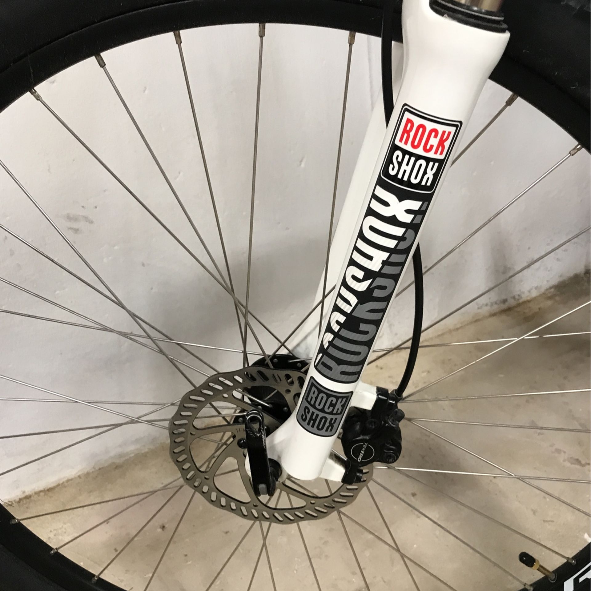 Bike - Specialized - HARDROCK sport -29 Er -
