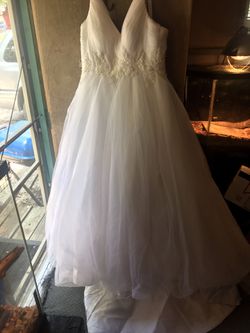 Beautiful Princess Wedding Dress With Jacket And Vail Thumbnail