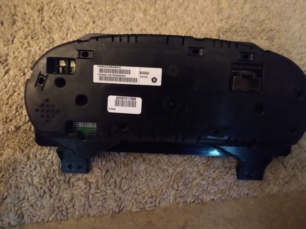 Cluster Gauge Out Of 2015 Ram 1500