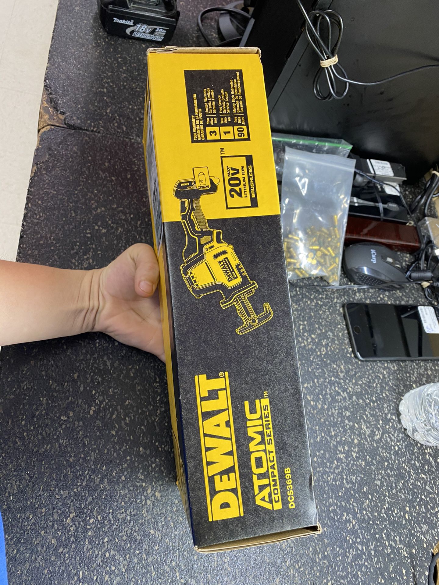 Brand New Dewalt Atomic Series One Handed Reciprocating Saw Tool Only 