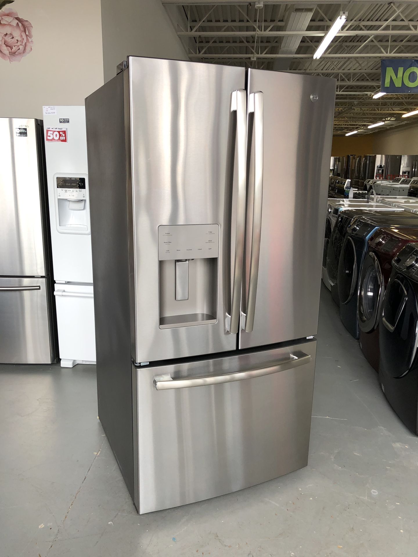 NEW GE 23.8 Cu. Ft. Stainless Steel FrenchDoor Bottom Freezer