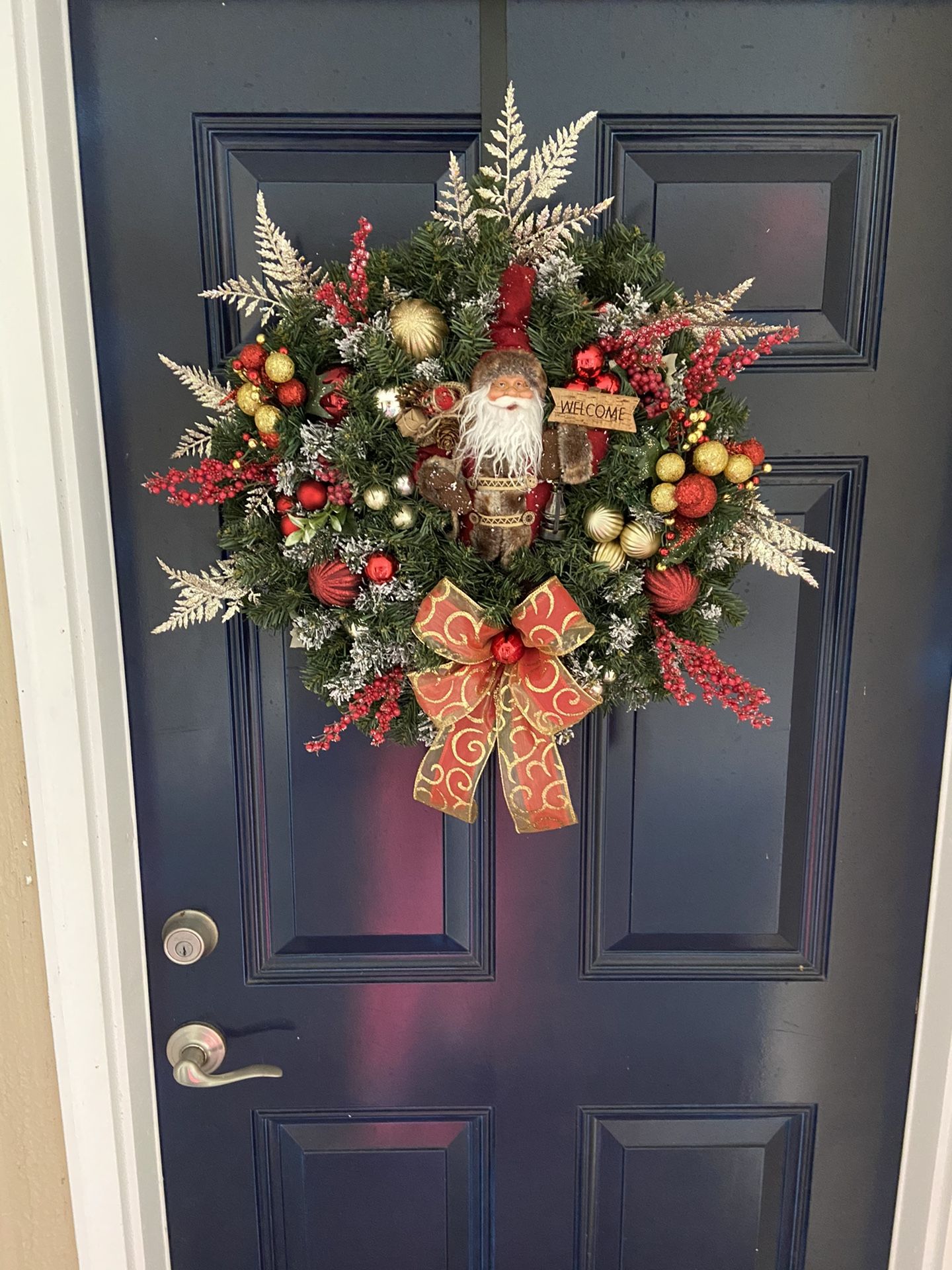 Christmas wreath door decor