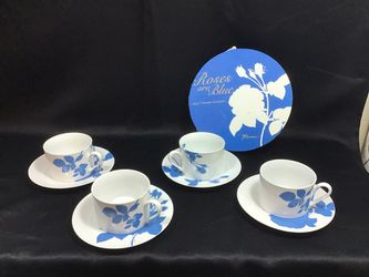 Rosanna Roses are Blue set of 4 tea cups and saucers Thumbnail