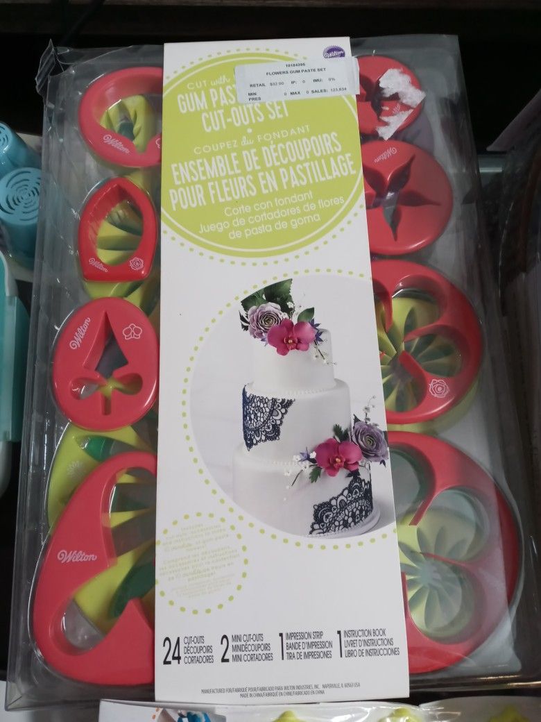 Herramiemta Para Reposteria Moldes De Silicon Para Fondant Duyas Y Muchas Cosas Mas. Los Precio Comienzan Desde $.50 Asta 25 Dlls