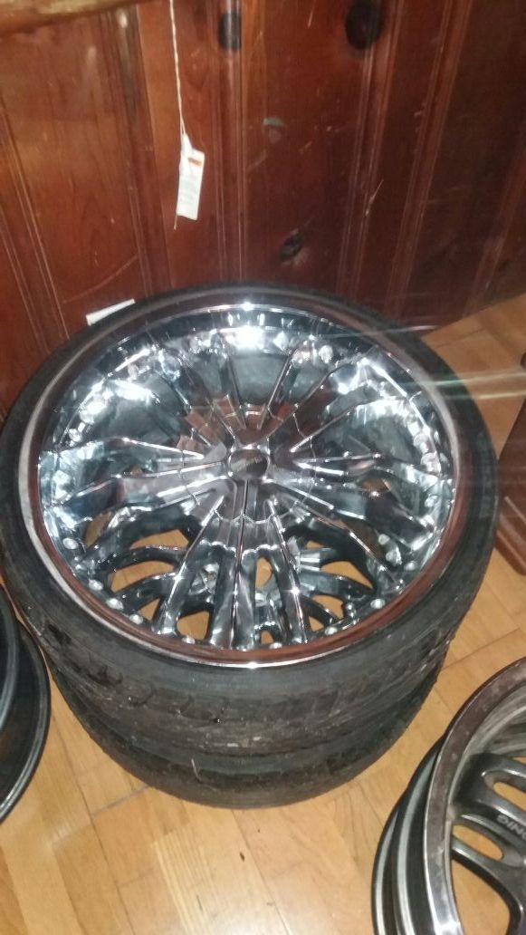 Kasino vegas rims 20 inch, with gd rubber for Sale in Indianapolis ...