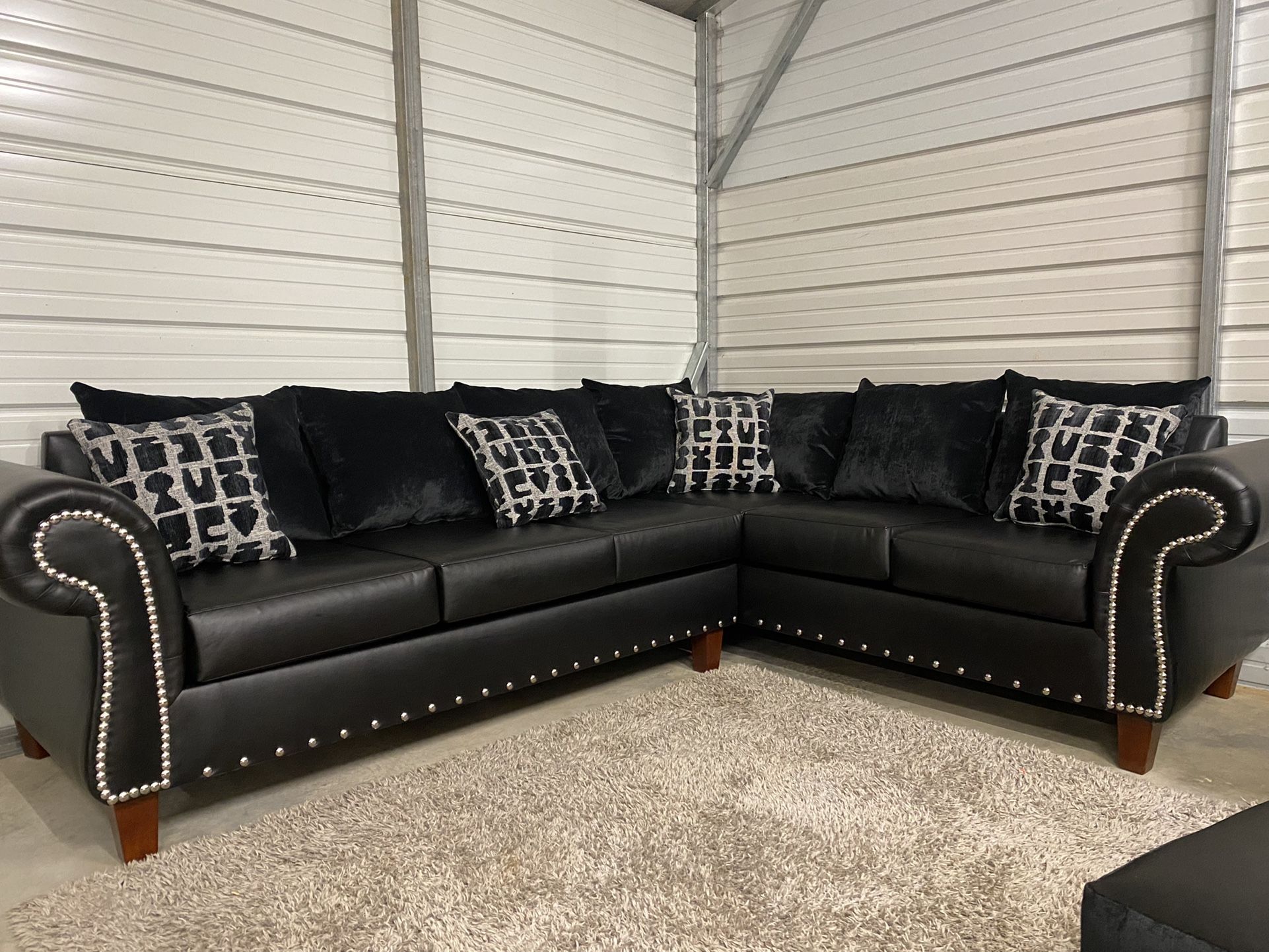Sectional Sofas