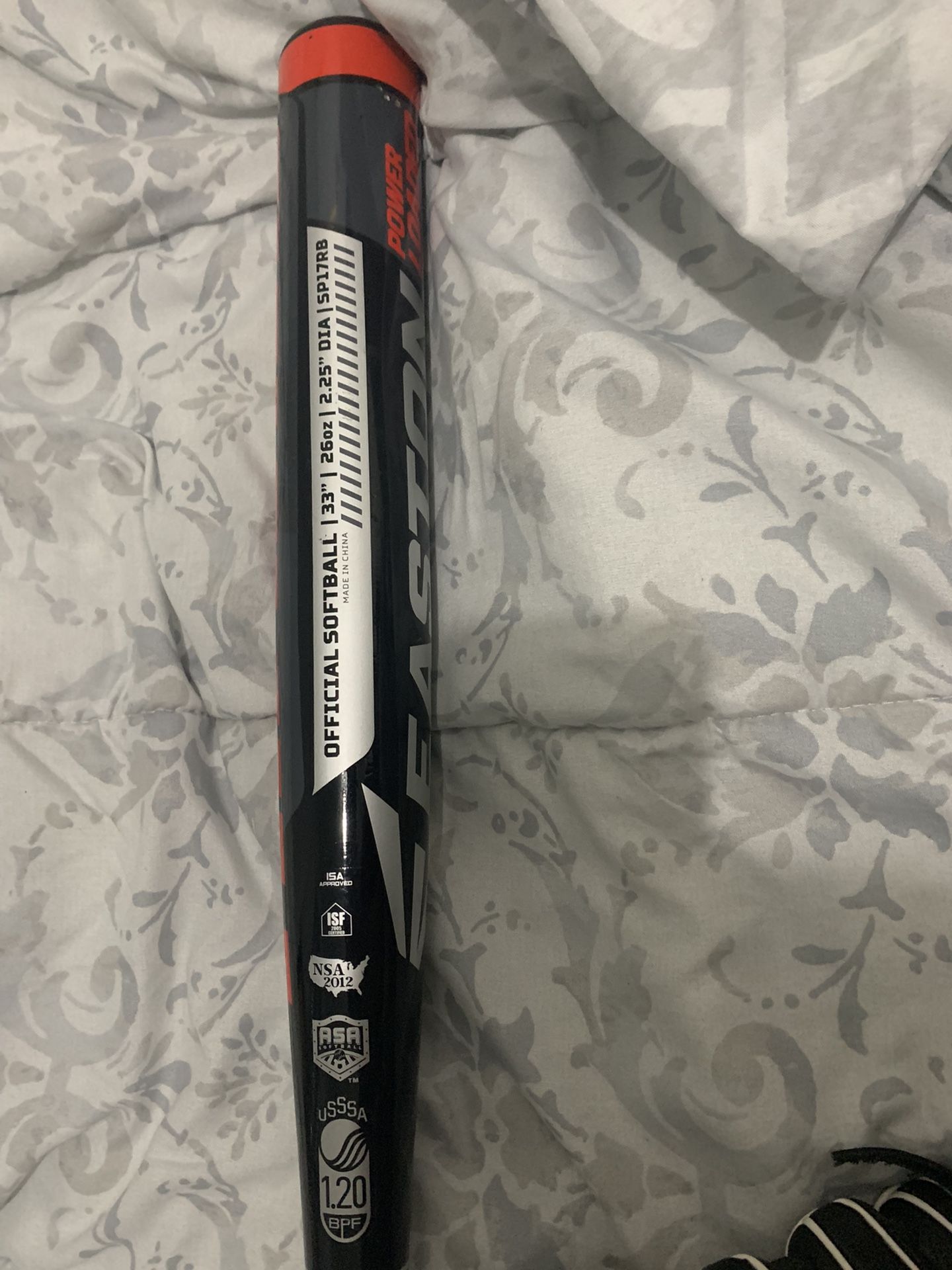 Easton Softball bat & Glove