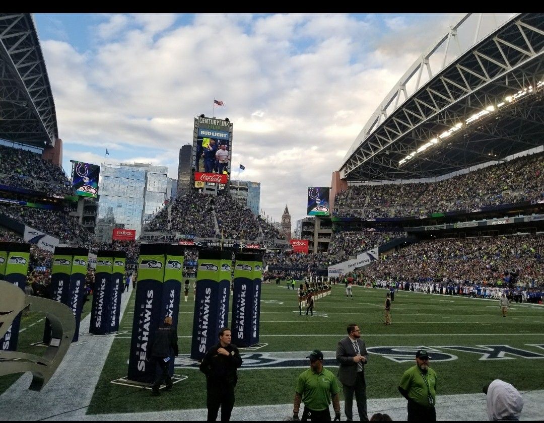 Seattle Seahawks vs DETROIT LIONS 3 & 4 ROWS FROM THE FIELD
