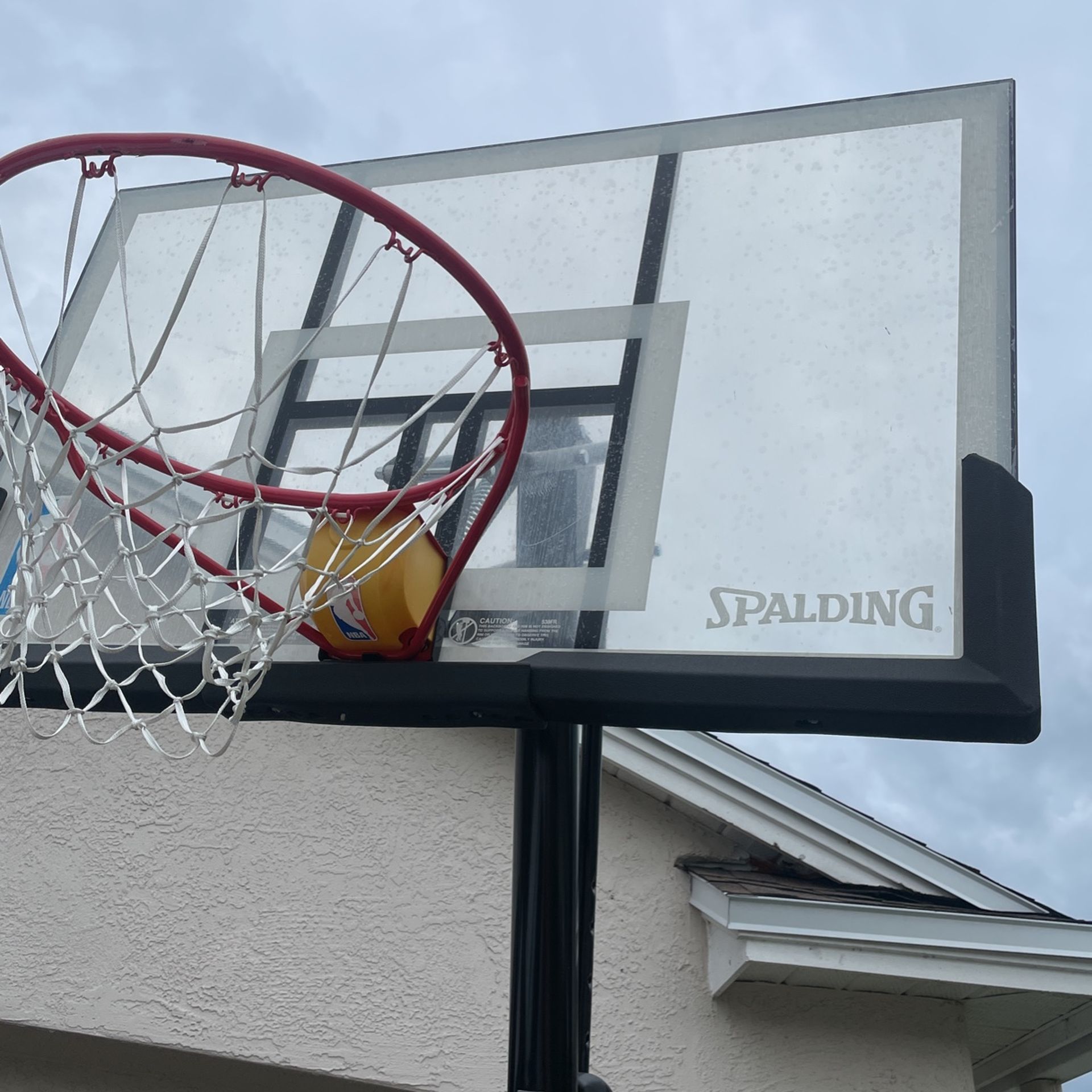 Spalding Mobil Basketball Hoop