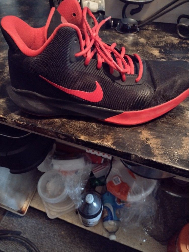 Size 14 Nike Shoes