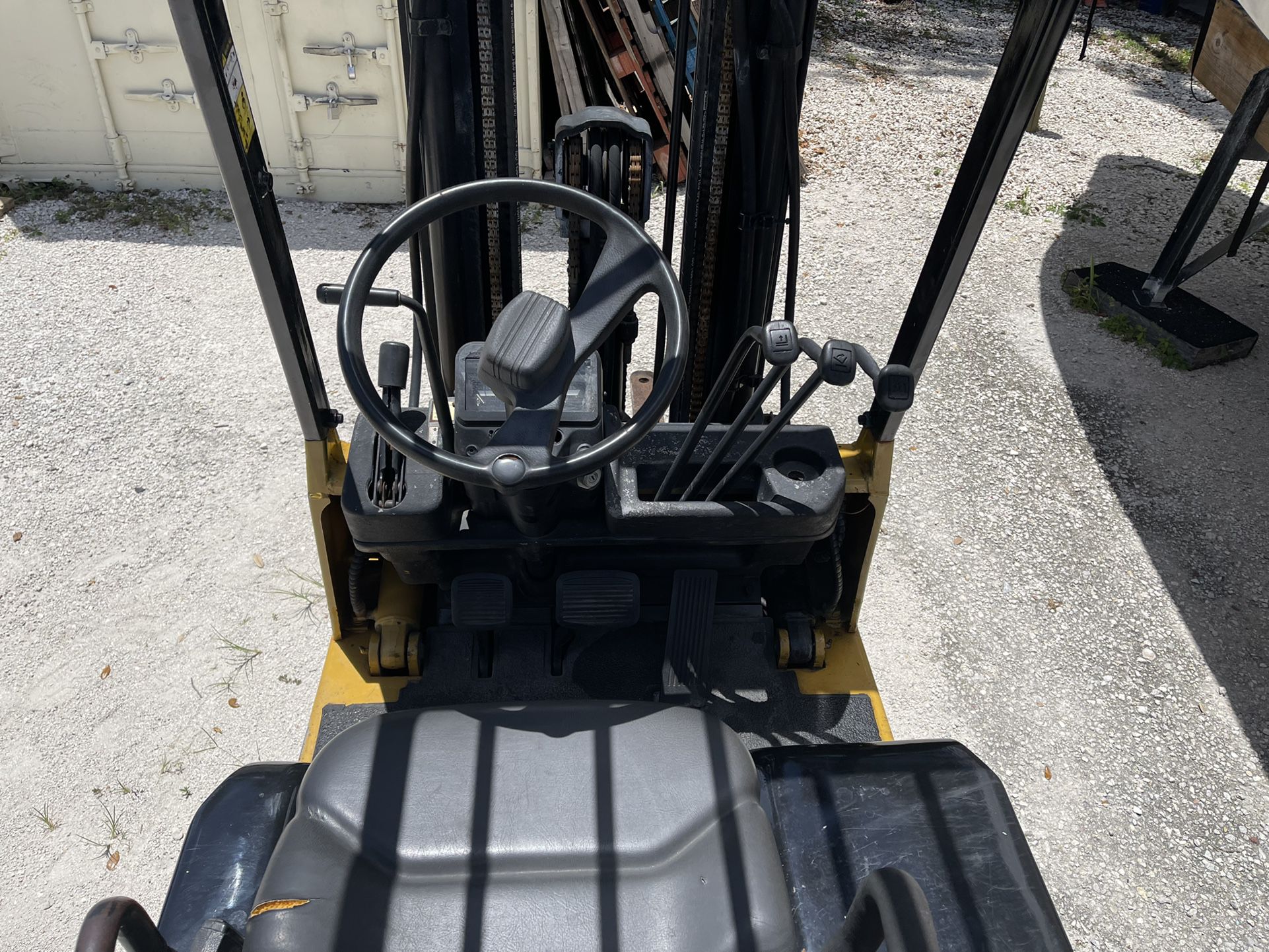 Very nice Cat 3500lb Three Stage Forklift   Works Perfect   