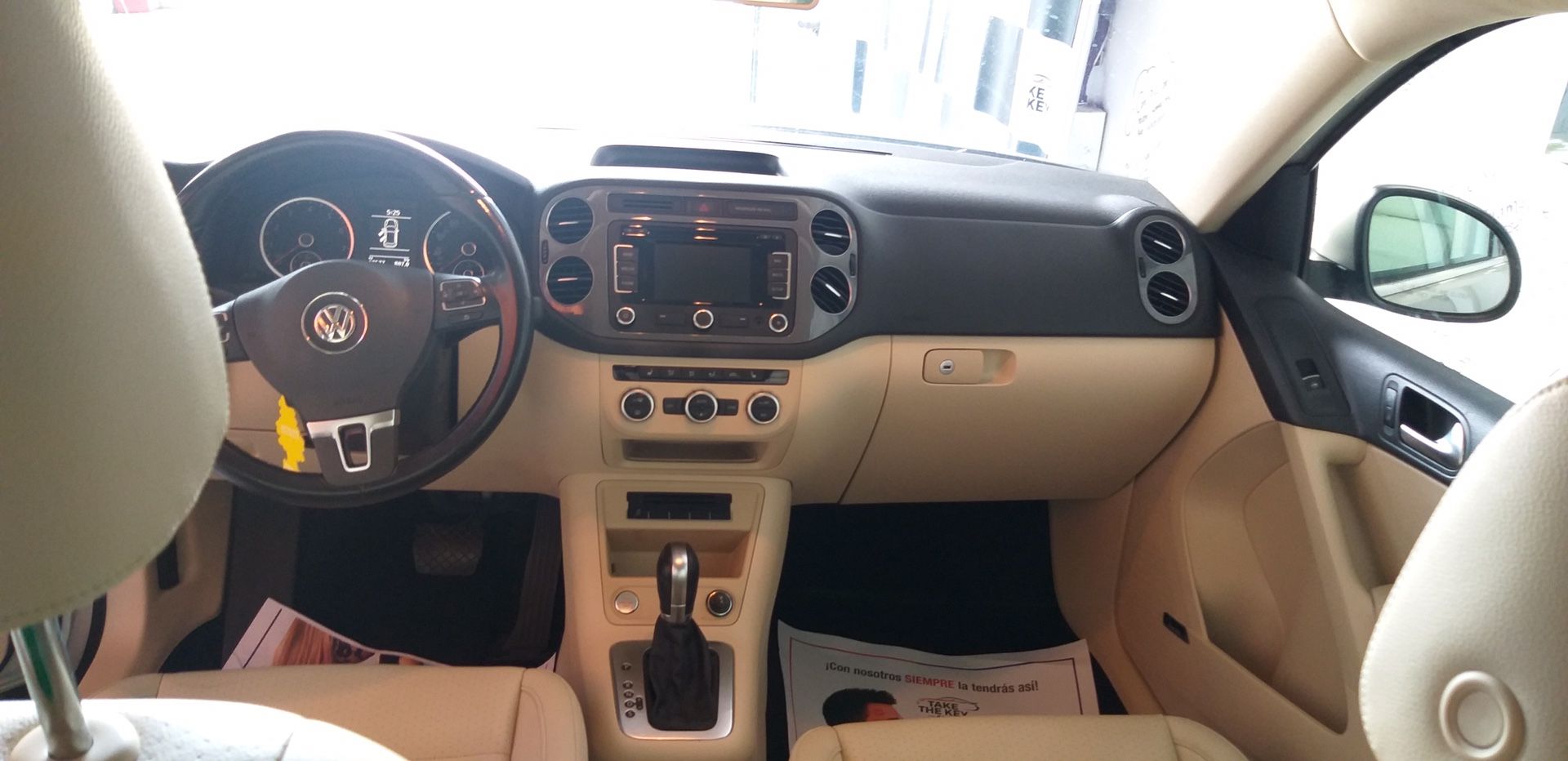VOLKSWAGEN TIGUAN SALE