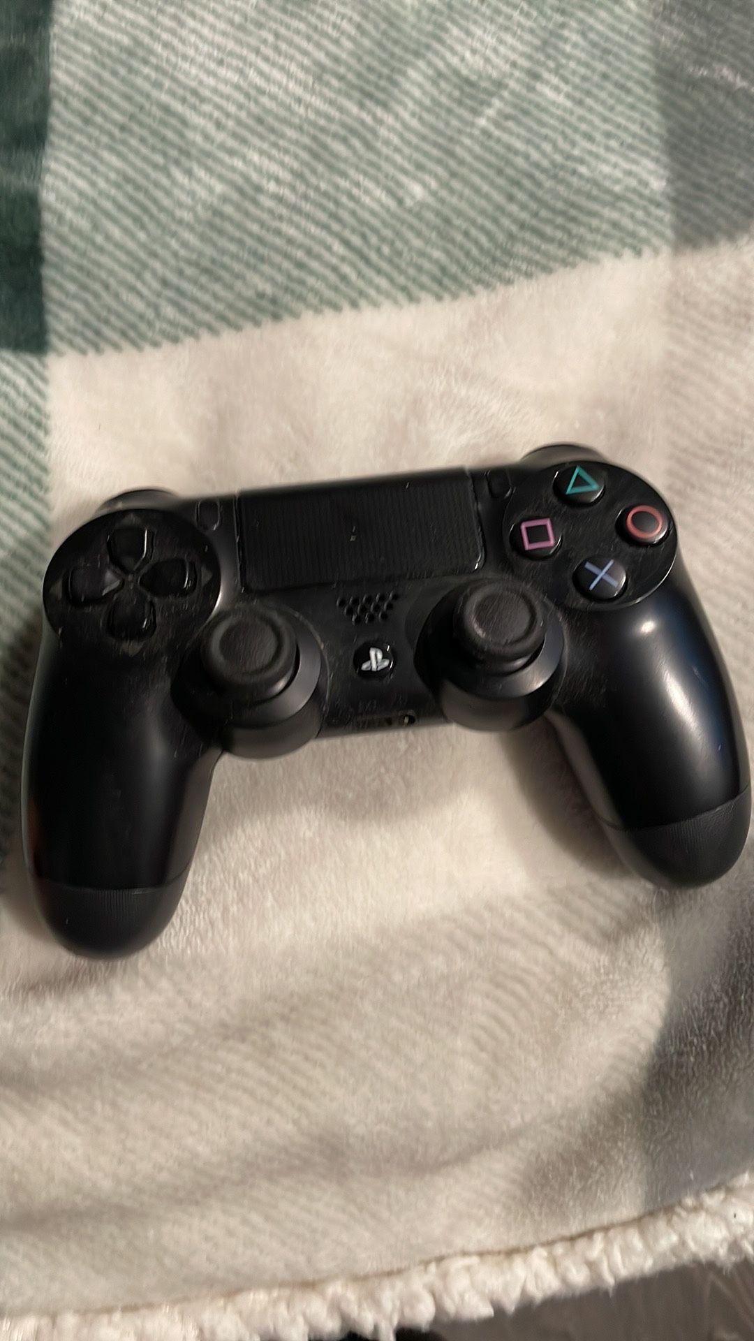 Limited Edition Ps4 With Box And All Cables 2 Remotes Included