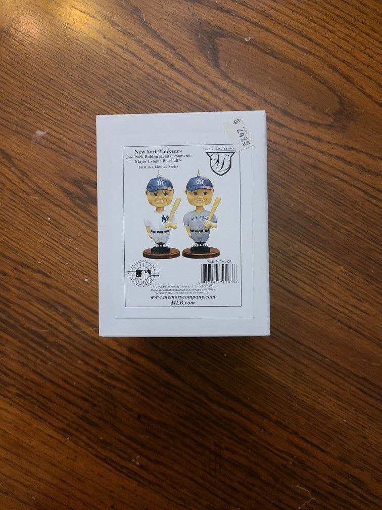 2002 New York Yankees Bobbin Head Ornaments
