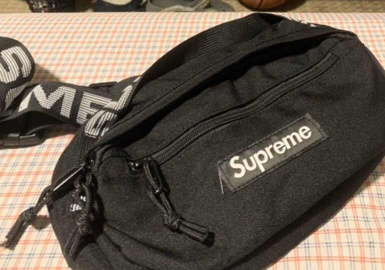 Supreme fanny pack