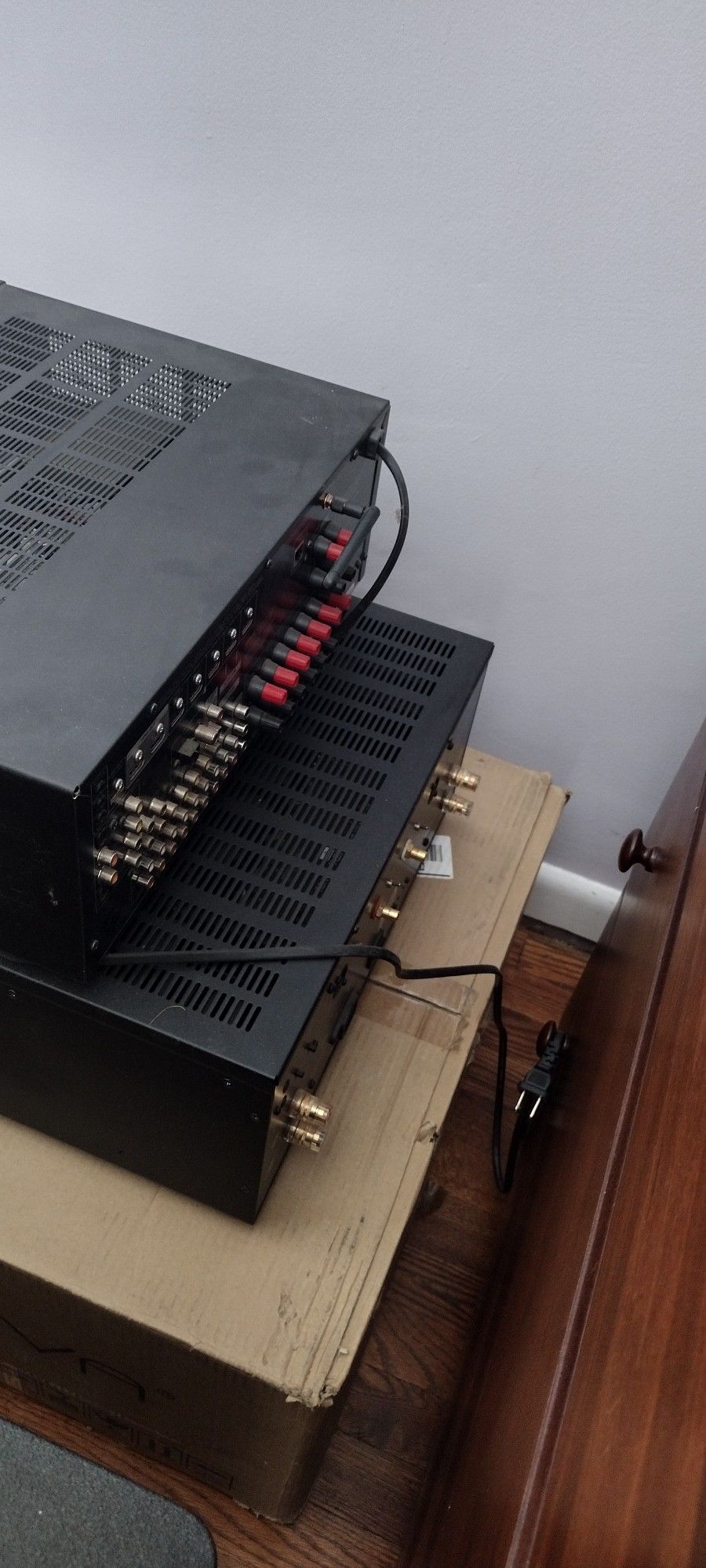 Yamaha Receiver And Emotiva XPA-2 Gen 2 Amp
