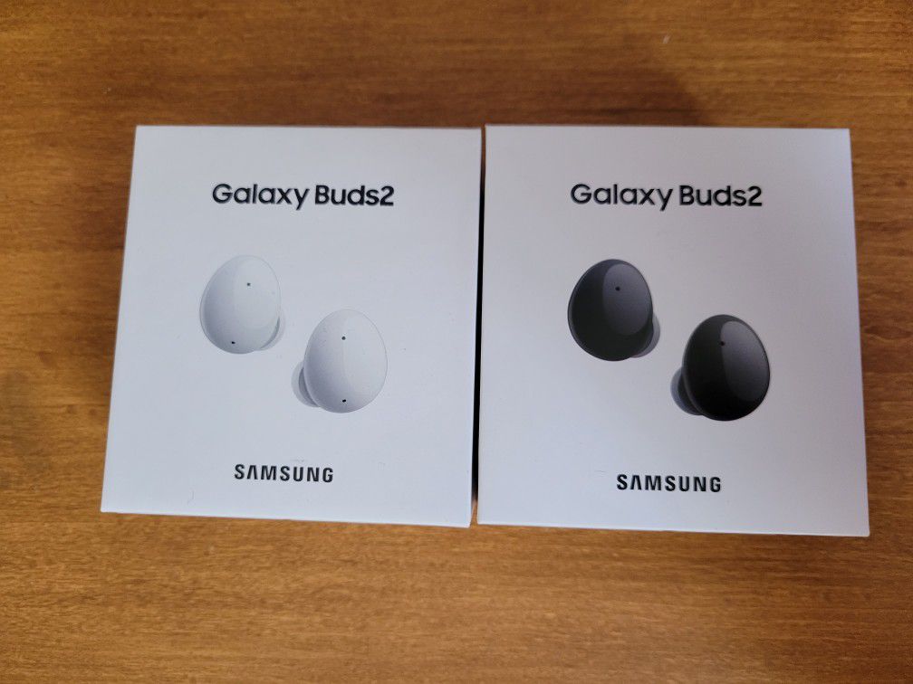 Brand New Samsung Galaxy Buds 2 (White)