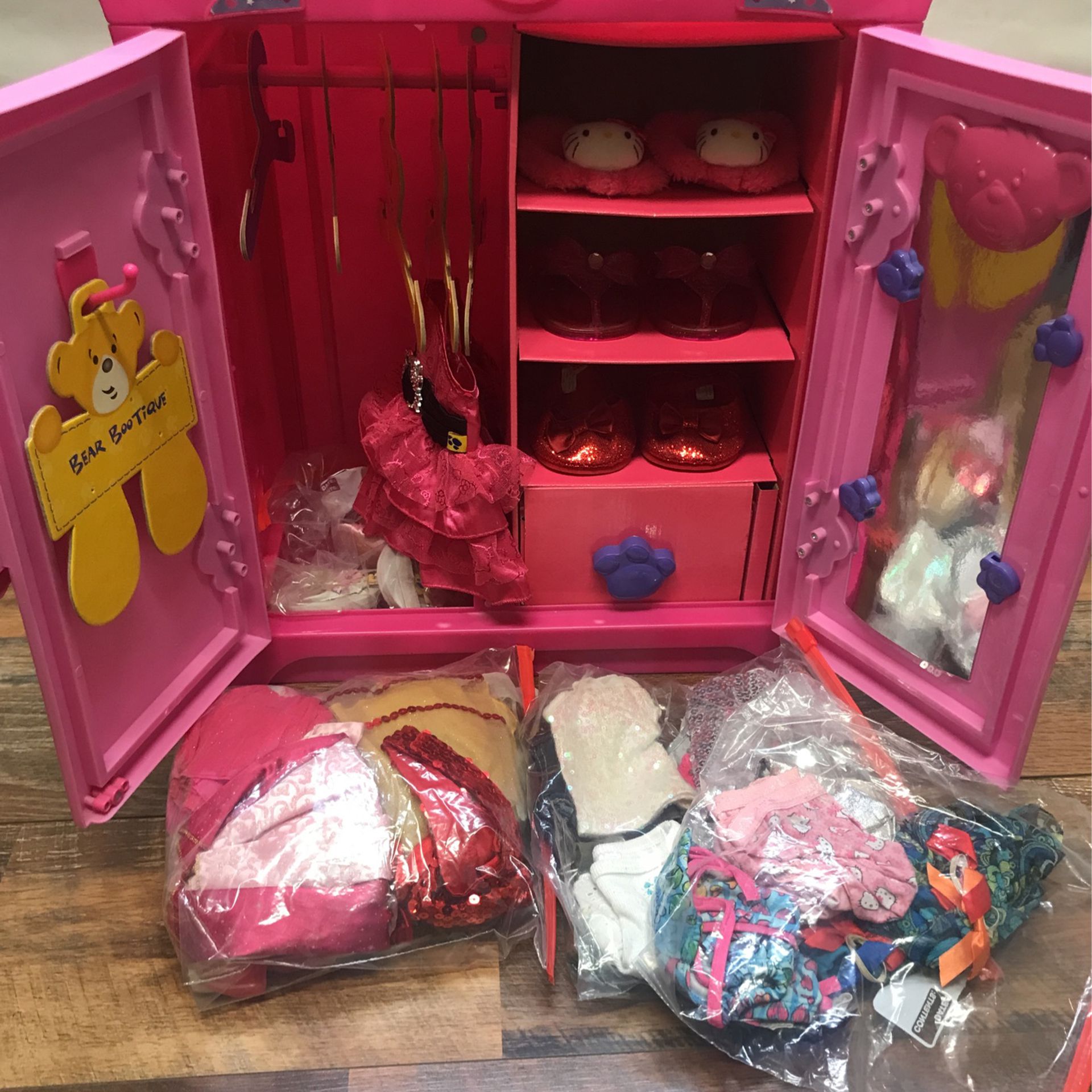  Build A Bear Closet and Outfits