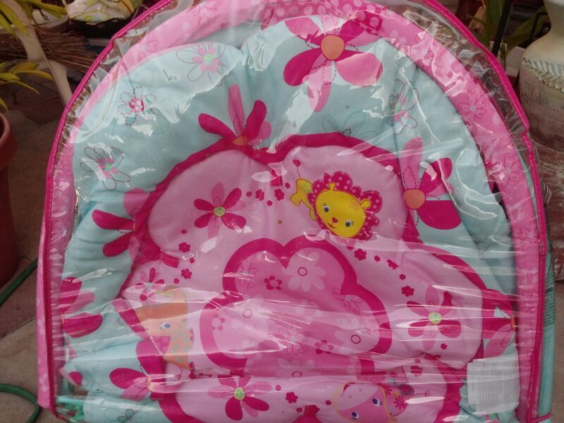 Baby floor mat with toys
