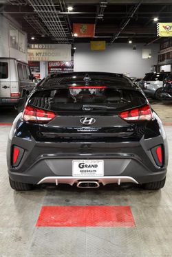2020 Hyundai Veloster Thumbnail