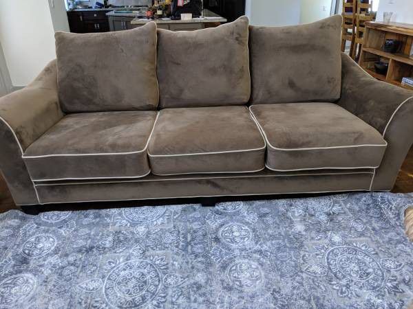 Like new Stanton couch