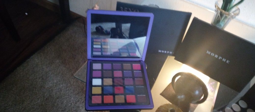 High End Makeup Collection. New. Brands MORPH & ABH NORVINA