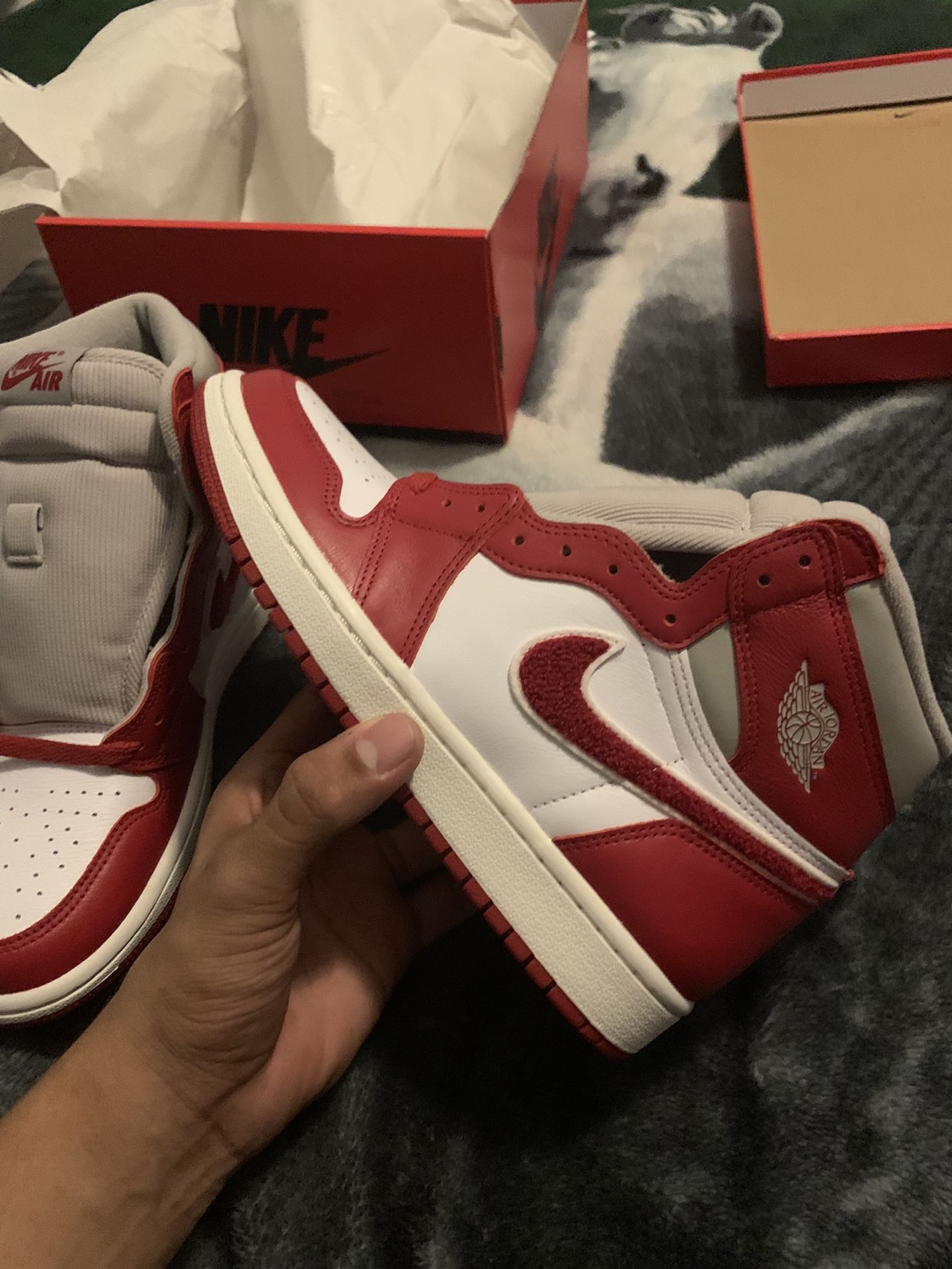 air jordan 1 retro high “varsity red”