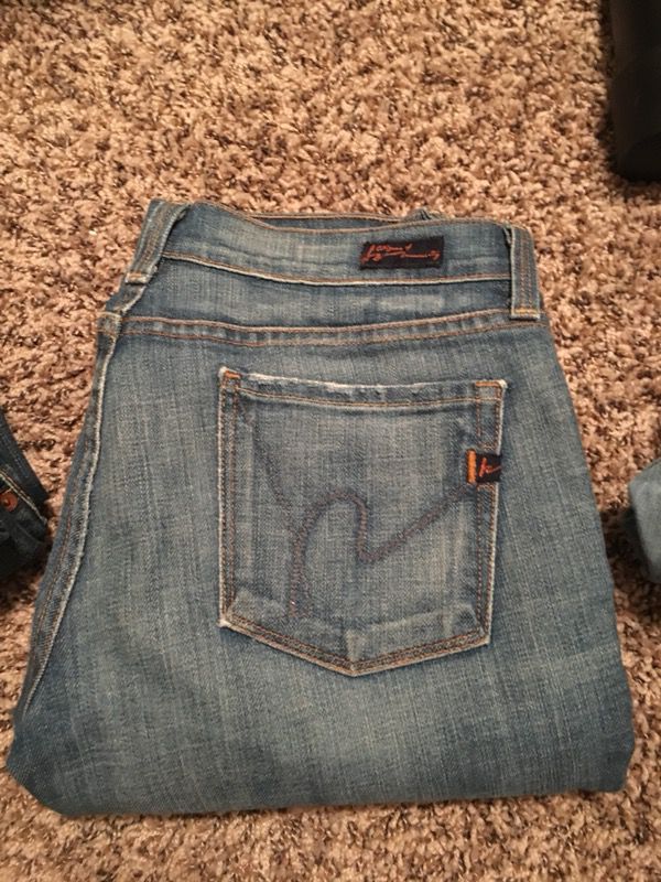 Designer Seven jeans size 28/29 length 24