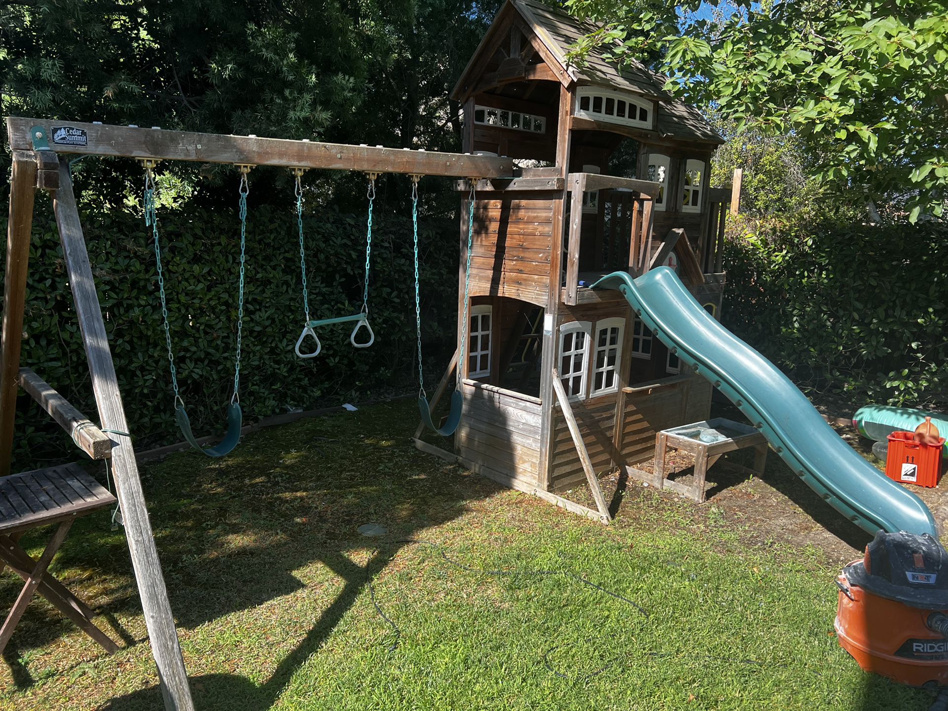 Cedar Summit Outdoor Play Structure Swing Set