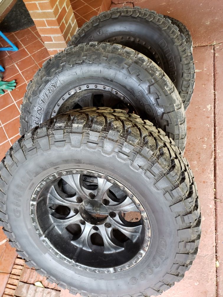 18 inch rims on 35 inch mudding tires for Sale in Dallas, TX OfferUp