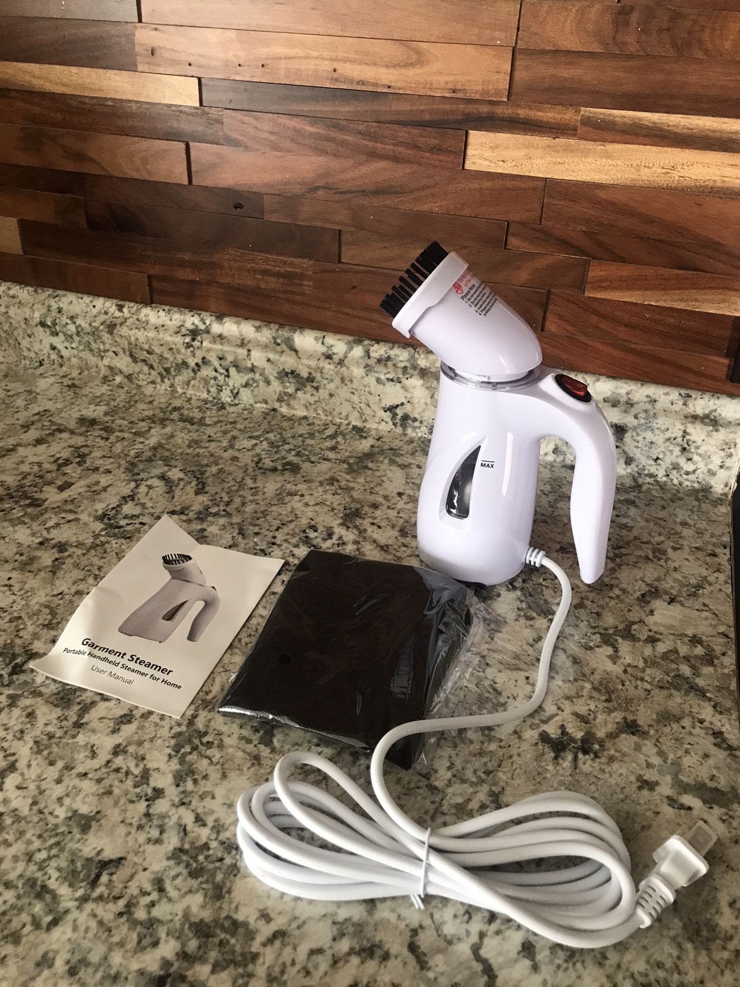 Portable Steamer Fabric Clothes Garment Steam Iron Handheld Compact Fast Heat-up