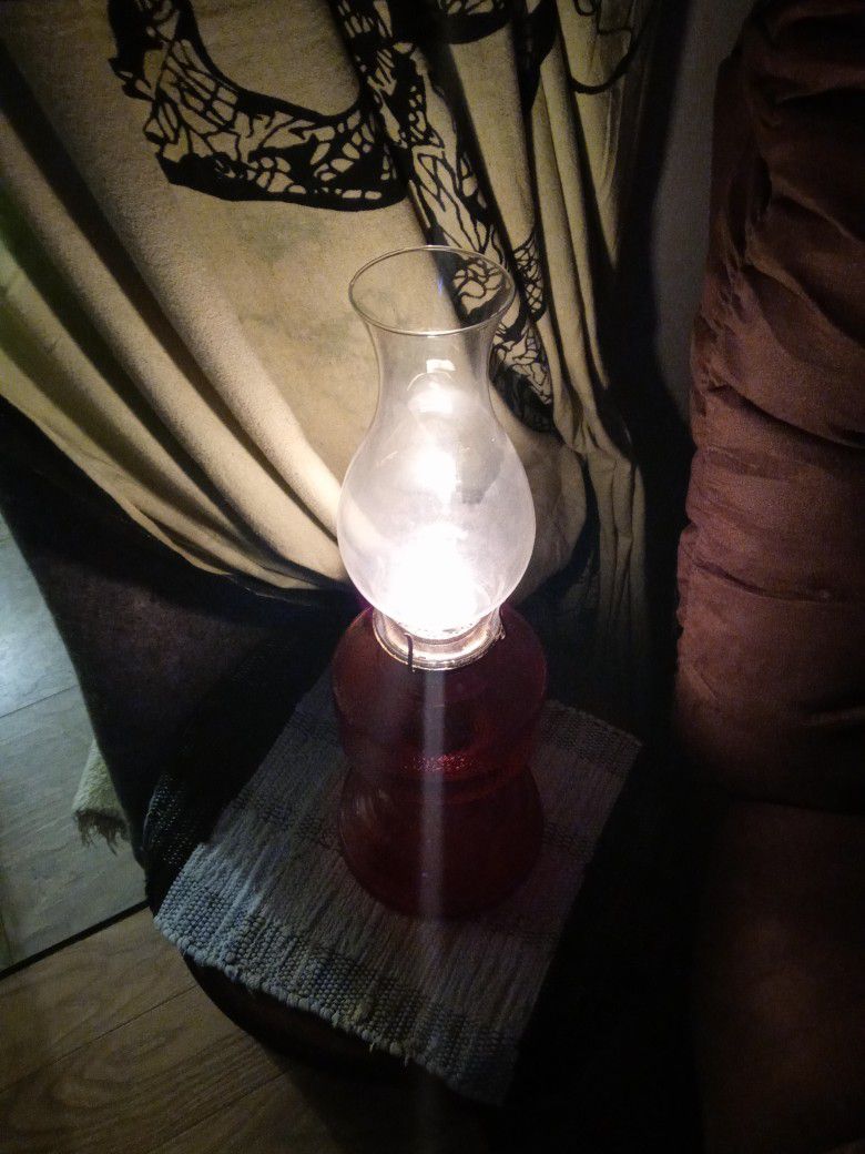 Antique-Eagle- Hand Blown- Vintage-Kerosene Lamp
