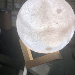 Moon Lamp Led Humidifier 25.00 Thumbnail