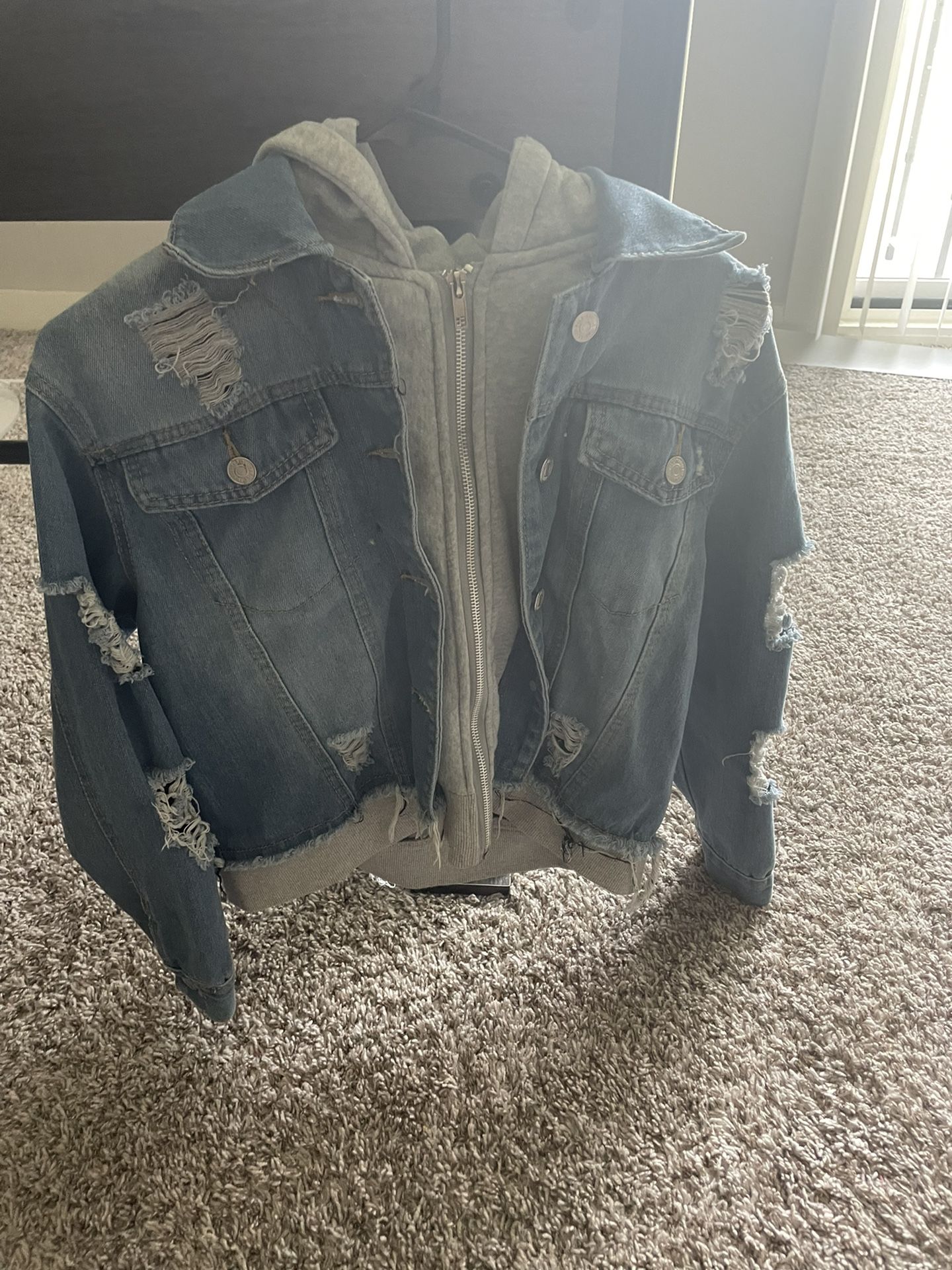 Women’s Size Medium Jean Jacket Never Worn