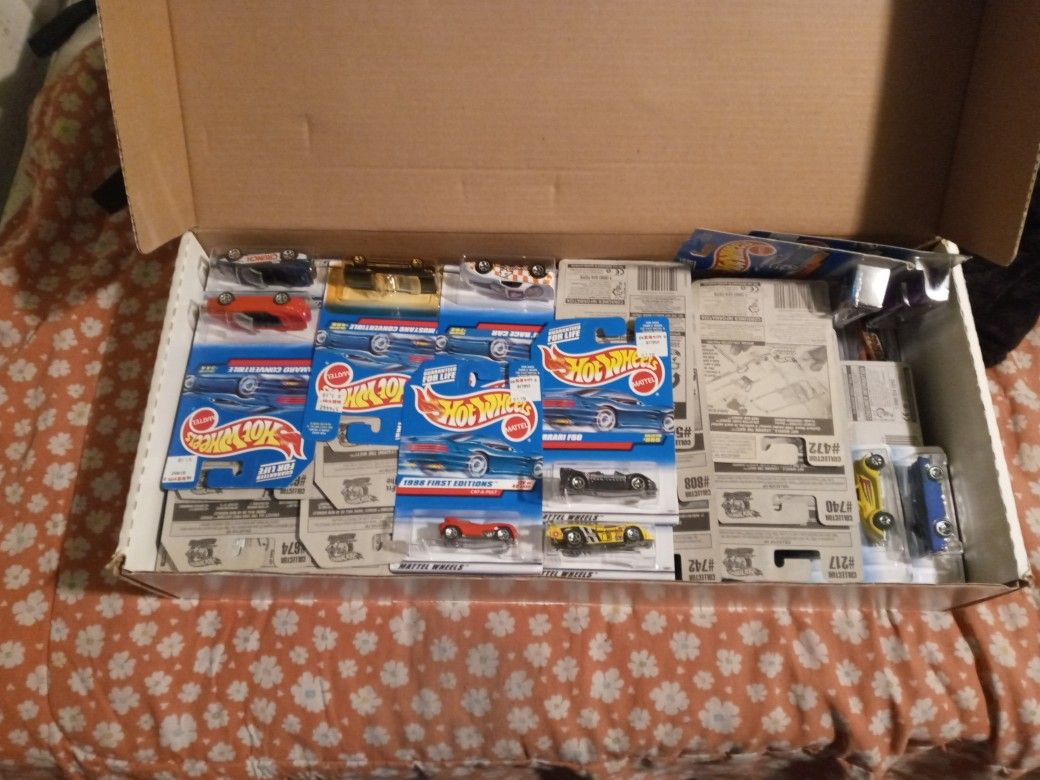 Sports Cards Mattel Cars Ect