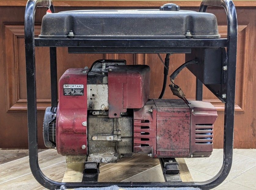 Coleman 5000 ER Plus Portable Generator PM0525302-01