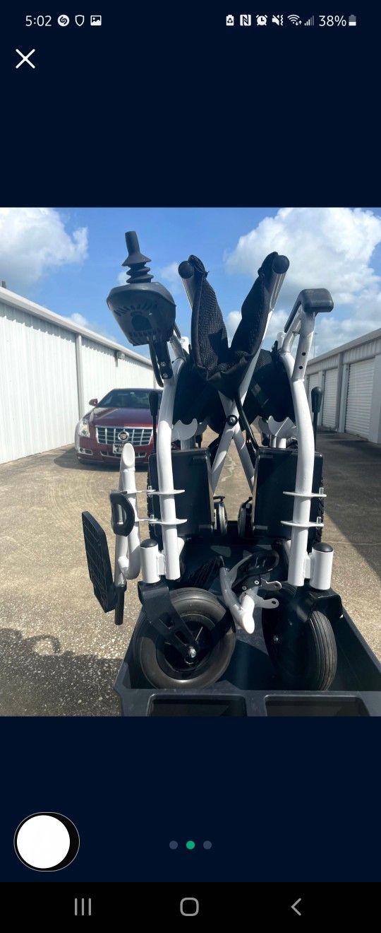 Collapsible Electric Wheelchair With Charger