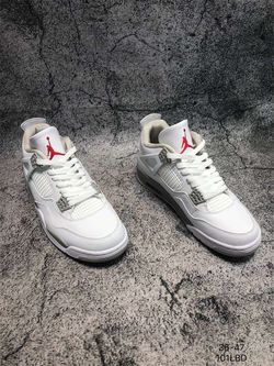 Air Jordan 4 Retro White Oreo Basketball Shoes Thumbnail