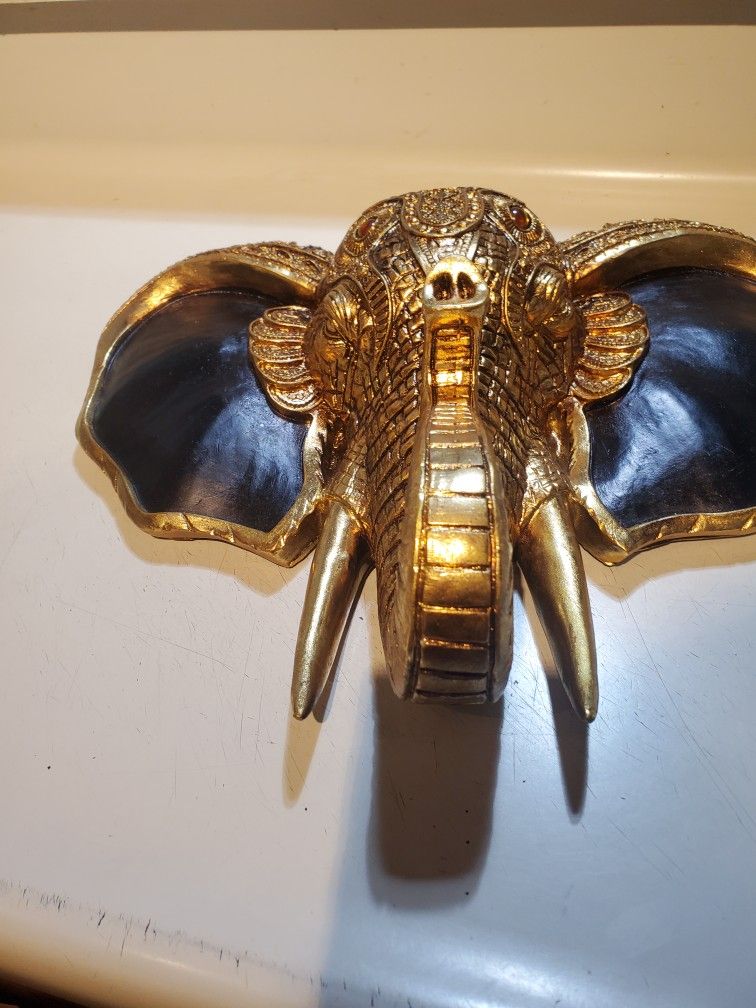Gold Elephant Head Black