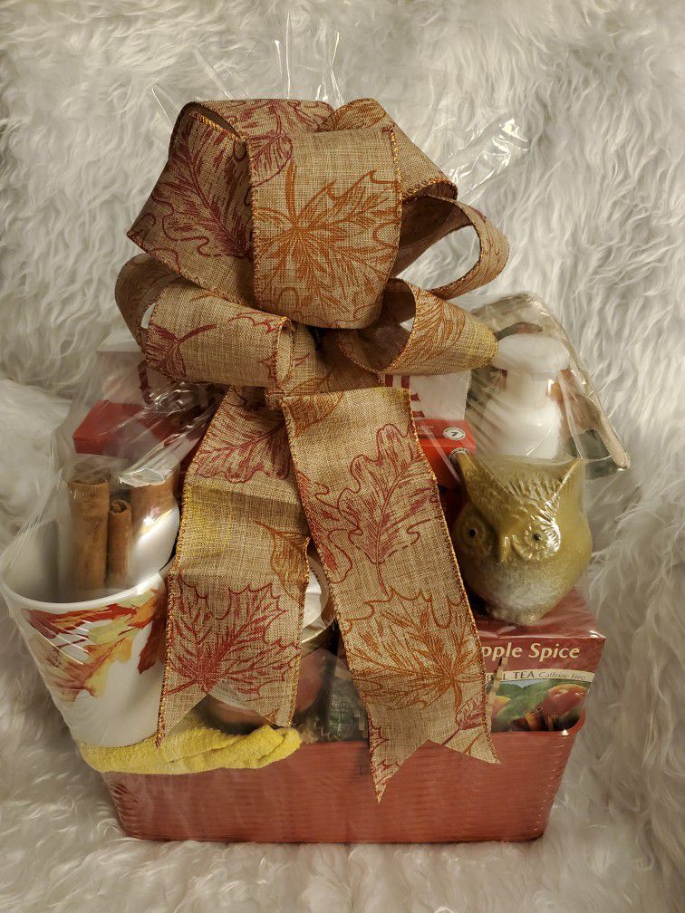 Happy HARVEST Thanksgiving Fall/AUTUMN THEMED Gift Basket 