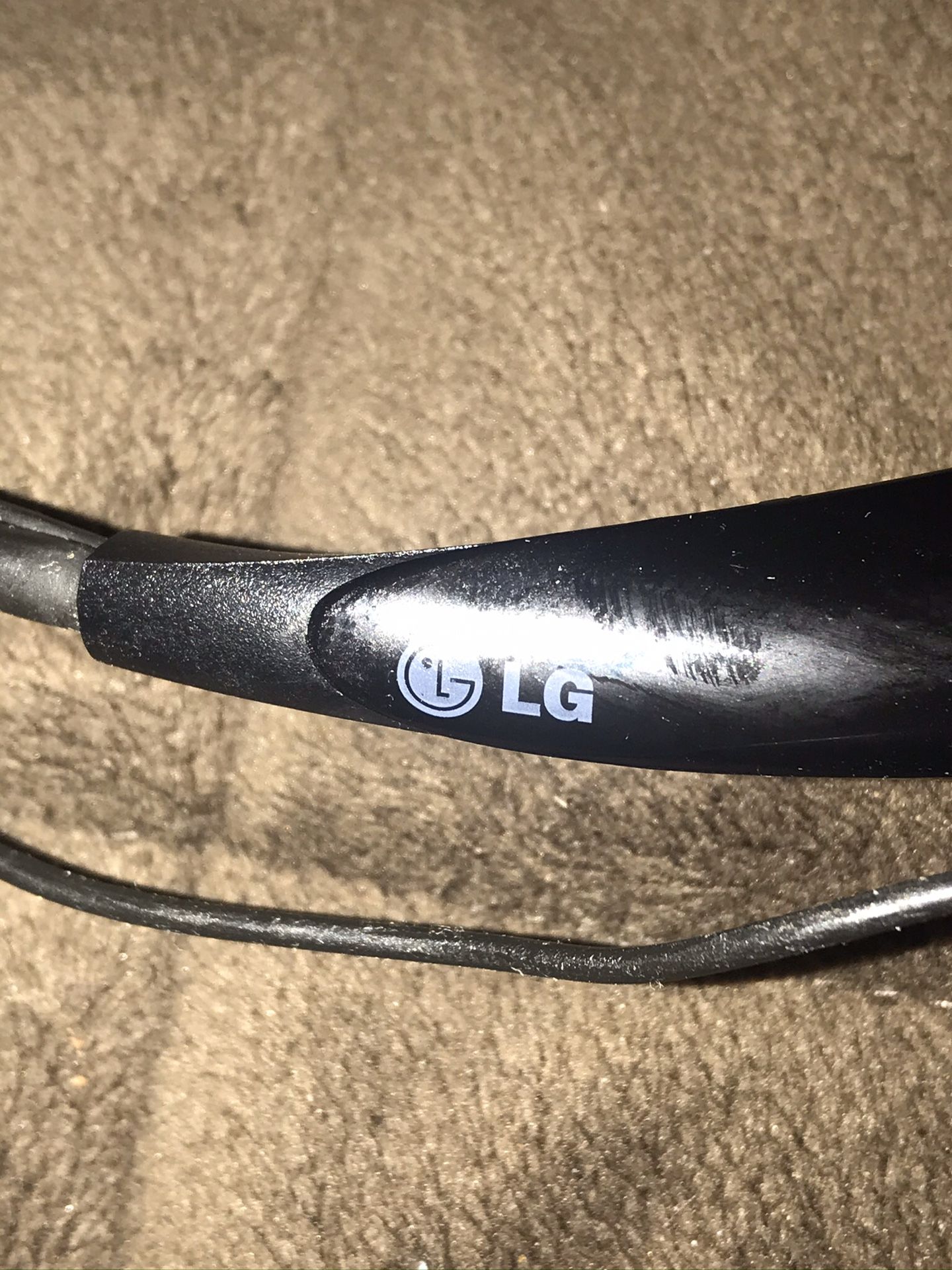 LG wireless headphones