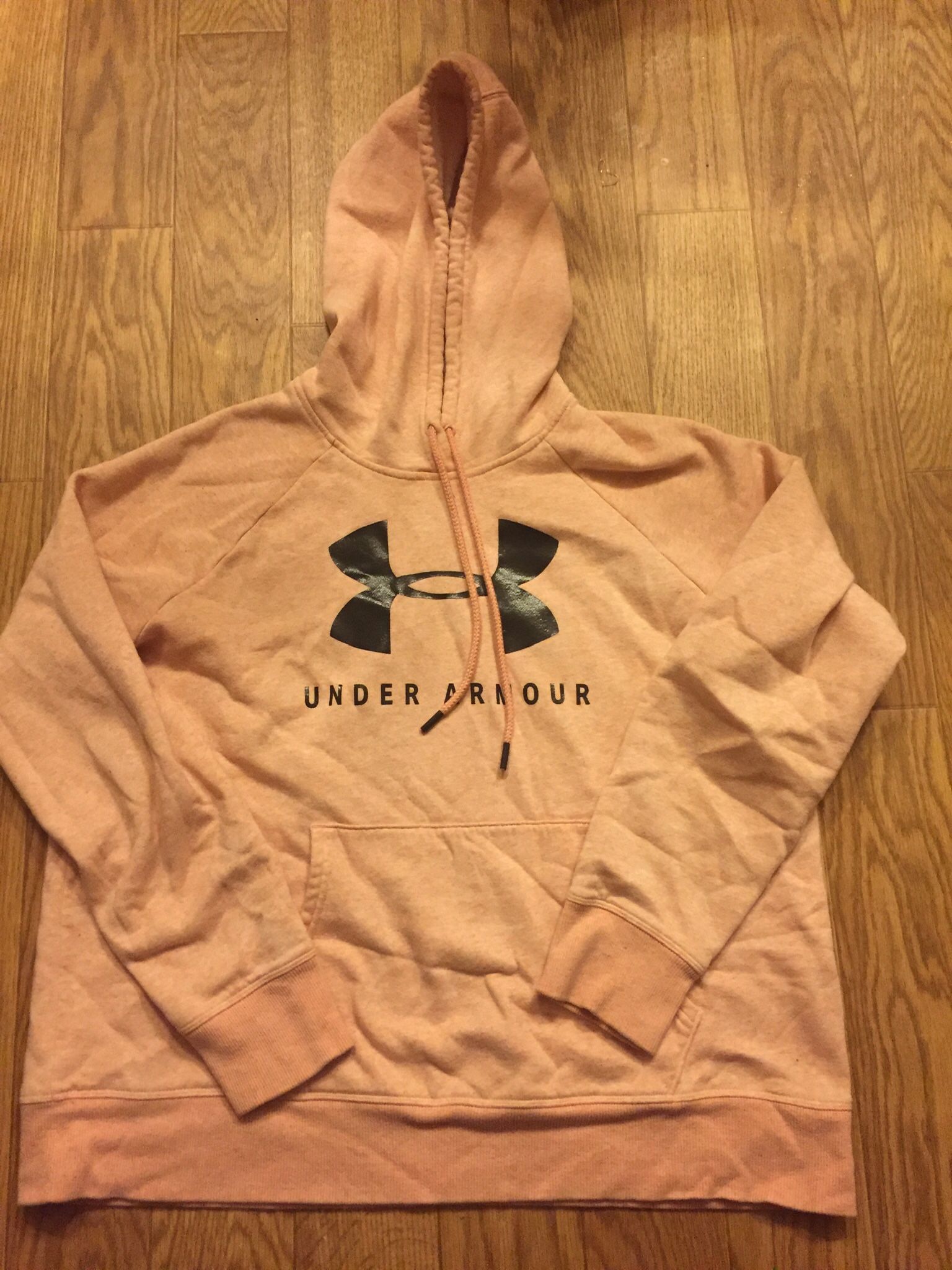 Under Armour Women’s Large hoodie