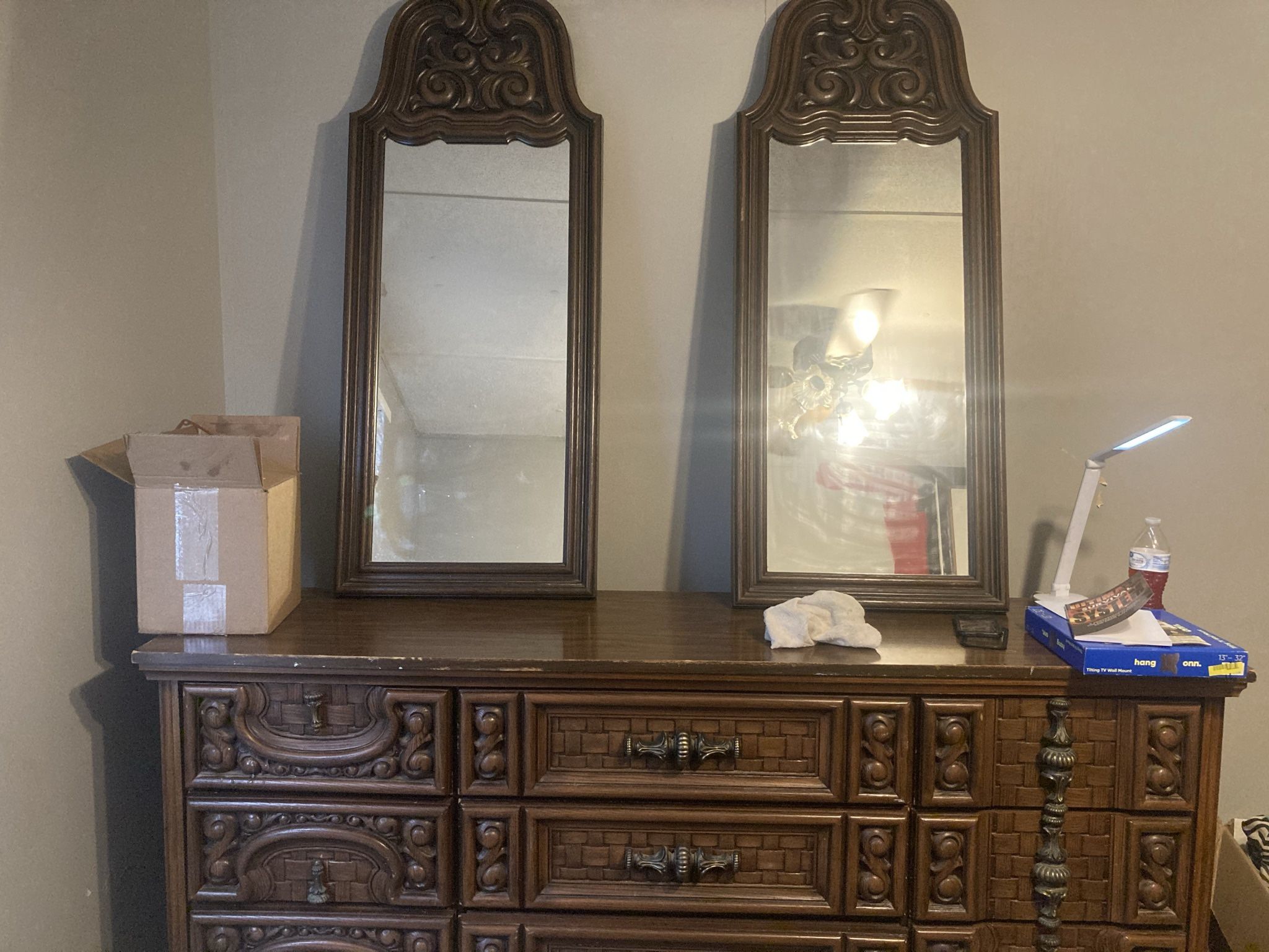 Dresser