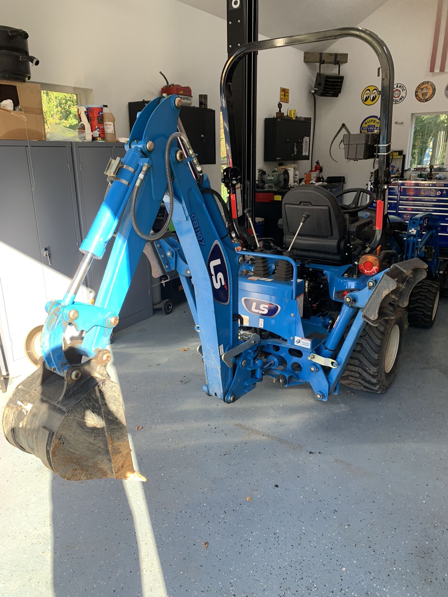 LS Tractor