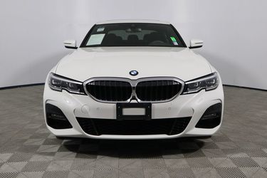 2021 BMW 3 Series Thumbnail